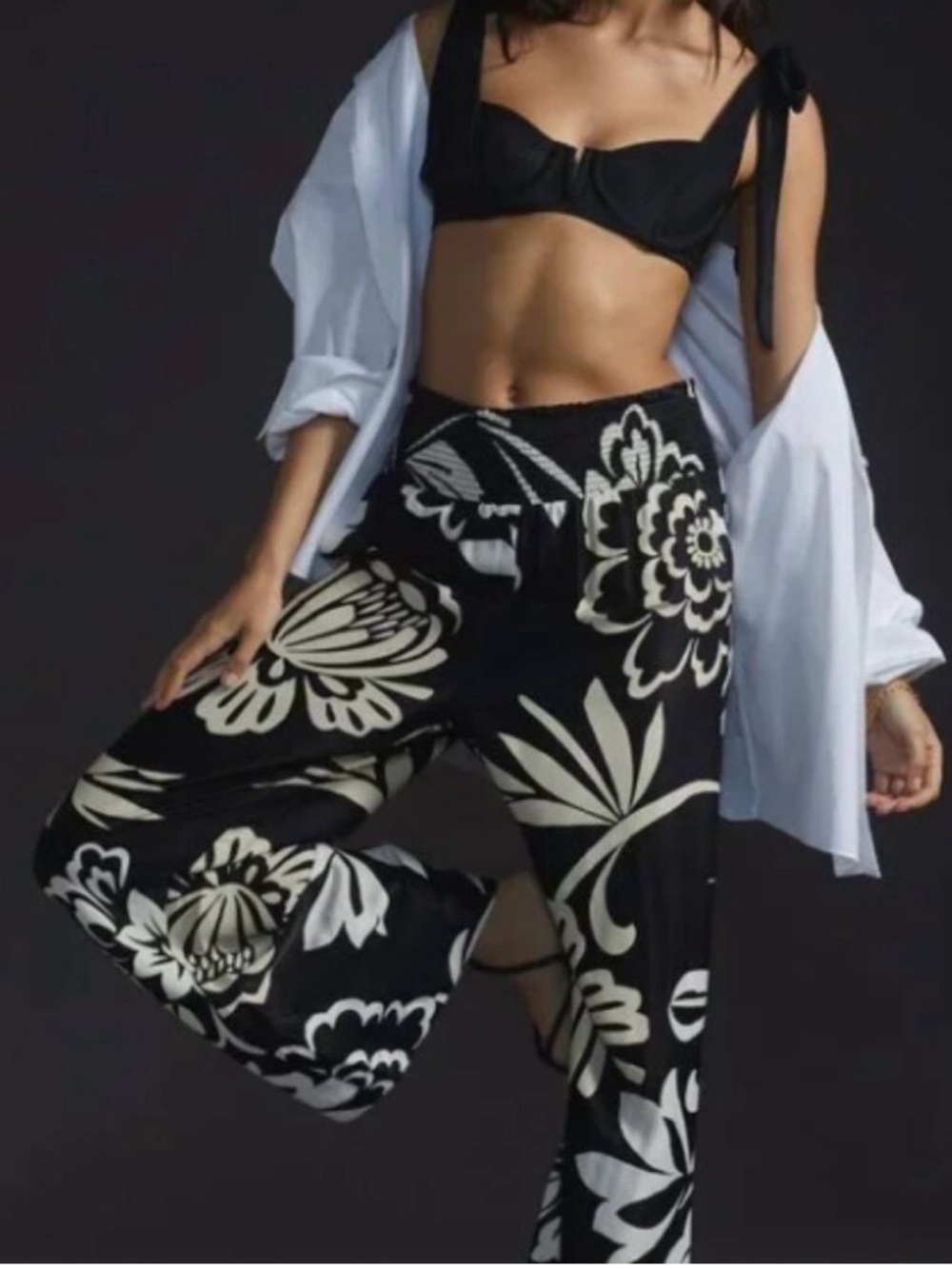 Anthropology Maeve Black and Cream Floral flowy wide leg pants.
NWOT - Picture 7 of 7